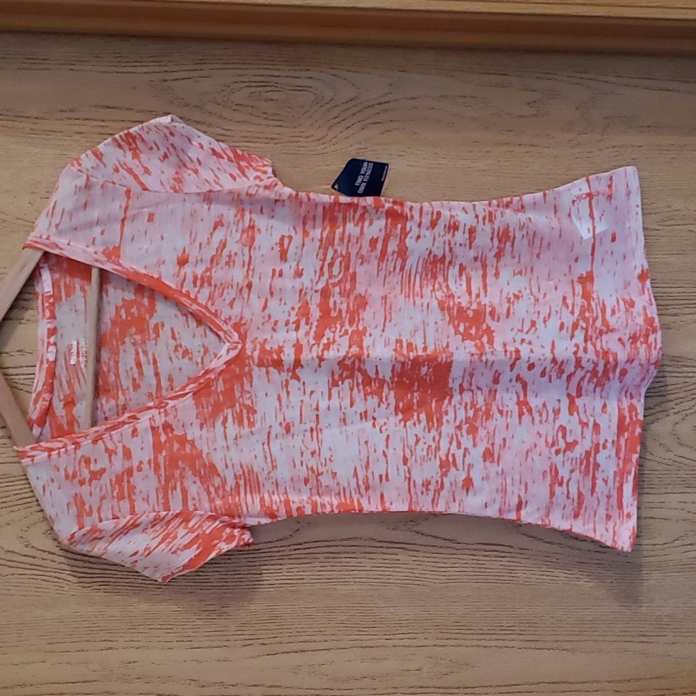 NWT Reebok tshirt